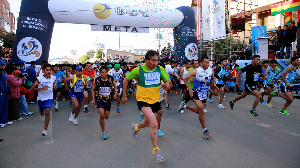 Carrera pedestre 10K “Presidente Evo” en La Paz