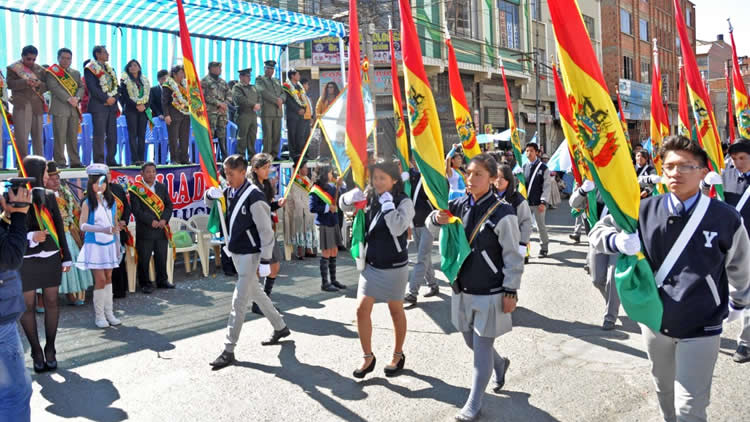 Jóvenes de la zona Villa Dolores celebran fundación con desfiles. Jóvenes de la zona Villa Dolores celebran fundación con desfiles.