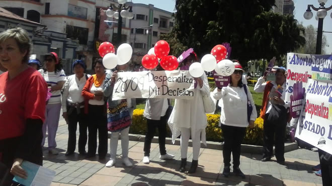 Mujeres exigen despenalización del Aborto en Bolivia.