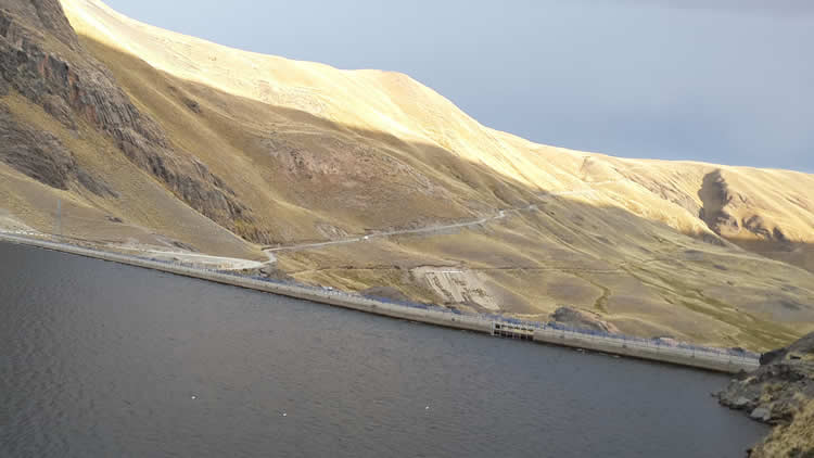 Represa Incachaca en La Paz. (Foto: eabolivia.com)