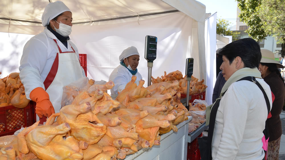 Venta de pollo. Venta de pollo.