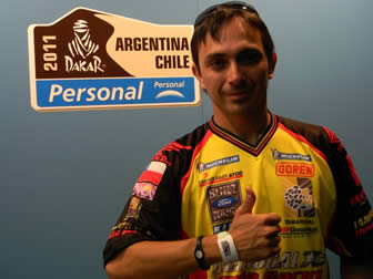 Juan Carlos Salvatierra, piloto boliviano, se ubicó ayer en el puesto 36 en la séptima etapa del Rally Dakar.