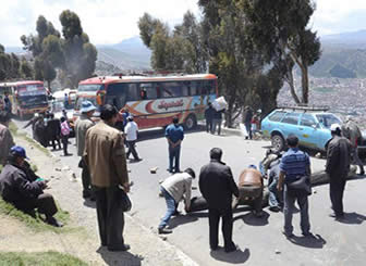 El Alto rechazó con paro contundente el incremento de las tarifas de transporte.