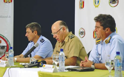 Autoridades Militares de Bolivia y Brasil