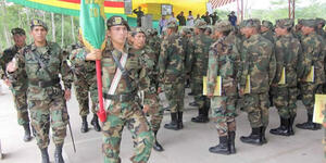 Anuncian cooperación en instrucción militar Bolivia y Perú