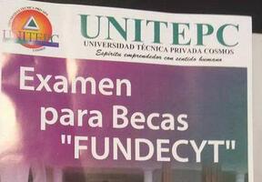 Jóvenes de El Alto se benefician con becas universitarias