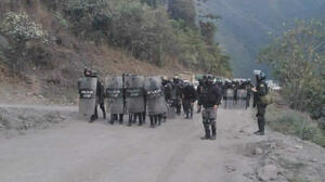 Conflicto cocalero deja como saldo un Policía muerto y el Gobierno convoca al diálogo