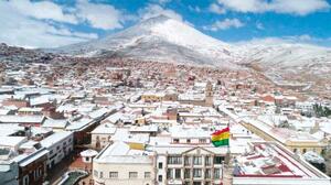 Nevadas en Potosí afecta a productores de quinua y de ganado camélido