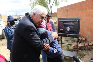 Brazo Social de la Alcaldía de El Alto ayuda a los más pobres