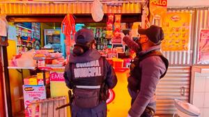 Intendencia municipal de El Alto anuncia controles en la venta de salchichas y pirotecnia