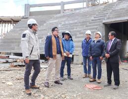 Aceleran construcción del Coliseo Universitario de la UPEA