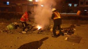 Un incendio afecta a cinco zonas en Santa Rosa y vecinos apuntan a loteadores