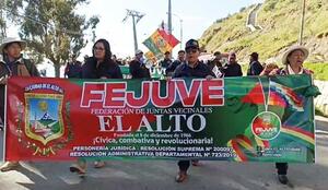 Una FEJUVE de El Alto protagoniza marcha de protesta en demanda de soluciones a la crisis