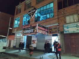 Clausuran discoteca y arrestan a 45 personas por infringir Ley Seca en Villa Esperanza
