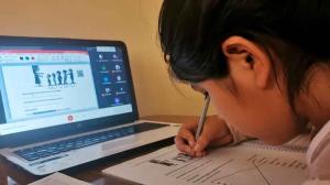 El Alto comienza la instalación de internet satelital en 10 unidades educativas