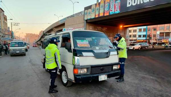 Guardia Municipal de El Alto suspenderá tarjetas de operación a choferes que infrinjan normas por tercera vez