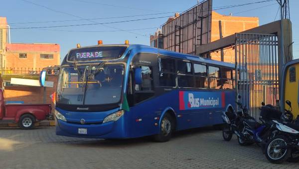 Bus Municipal de El Alto transporta un promedio de 3.500 pasajeros por día