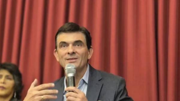 Paz se reunirá con los emprendedores y productores de El Alto