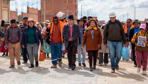 Avanza la construcción de la avenida Jach’a Tupo y se calcula la entrega con premura