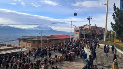 Masiva concentración en La Ceja El Alto: sectores sociales se movilizan rumbo al centro paceño