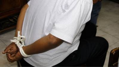 Maniatan a una pareja de ancianos y roban Bs 160.000 en El Alto; bloqueos dificultan el trabajo policial