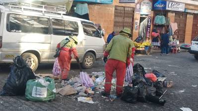 El recojo de basura en El Alto se normaliza de forma progresiva